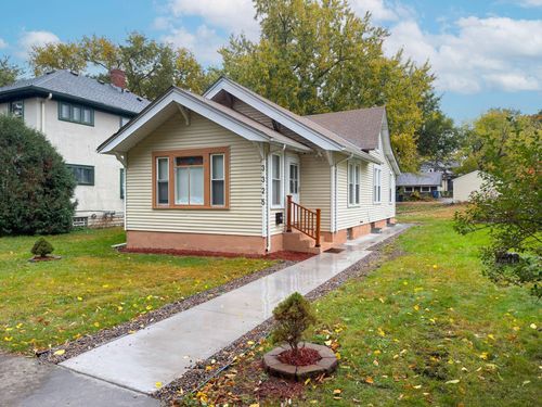 3325 22nd Ave S, Minneapolis, MN, 55407-2417 | Card Image