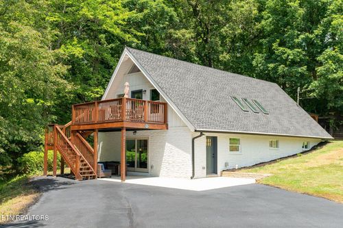 2276 Allenridge Dr, Sevierville, TN, 37876-2108 | Card Image