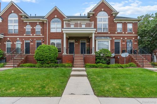 3185 Newbury Pl, Troy, MI, 48084-7033 | Card Image