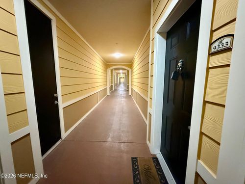 9333-8539 Gate Parkway Parkway W, Jacksonville, FL, 32216 | Card Image