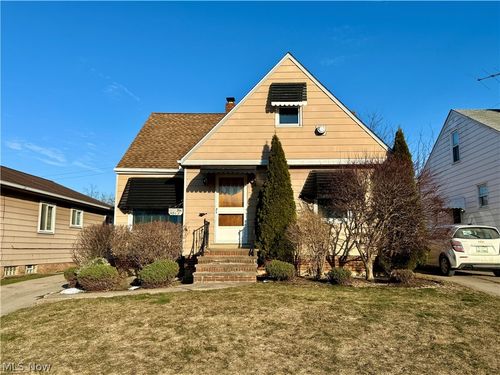4863 E 93rd St, Garfield Heights, OH, 44125-2102 | Card Image