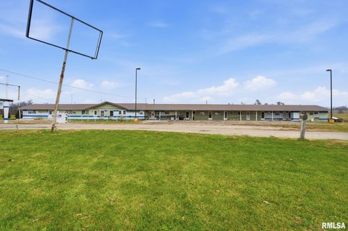 1209 E 5th St, Tama, IA, 52339-2245 | Card Image