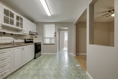 MAIN - 367 Westmoreland Ave N, House other with 2 bedrooms, 1 bathrooms and null parking in Toronto ON | Image 3