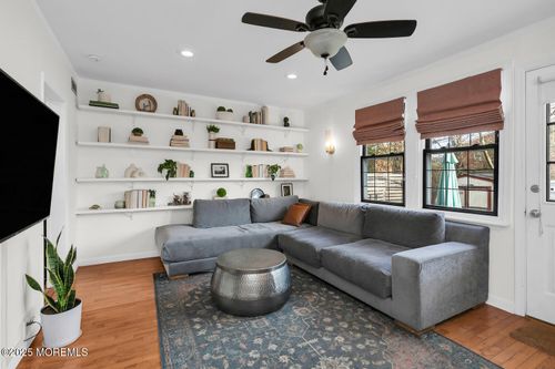 20 Barker Ave, Eatontown, NJ, 07724-2909 | Card Image