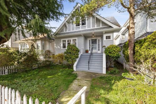 2039 Creelman Ave, Vancouver, BC, V6J1C2 | Card Image