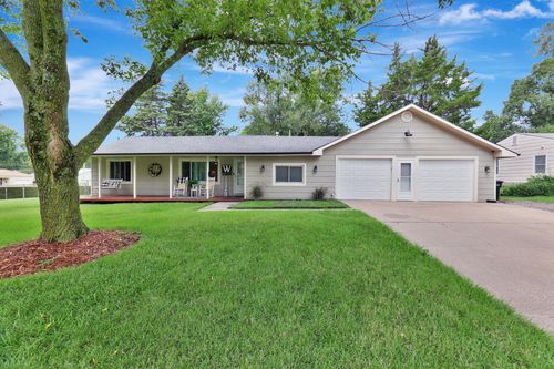 1703 N Cron St, Augusta, KS, 67010-1928 | Card Image