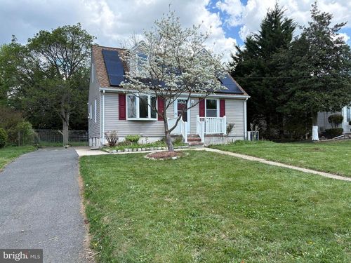9 Butts Ave, BORDENTOWN, NJ, 08505-2213 | Card Image