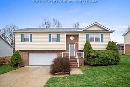 407 Lin Muir Ln, Hurricane, WV, 25526-8930 | Card Image