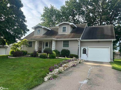 125 Maple Dr, Mediapolis, IA, 52637-9763 | Card Image