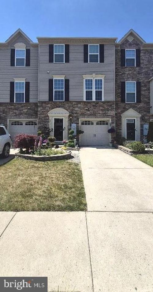 70 Village Green Ln, SICKLERVILLE, NJ, 08081-1633 | Card Image