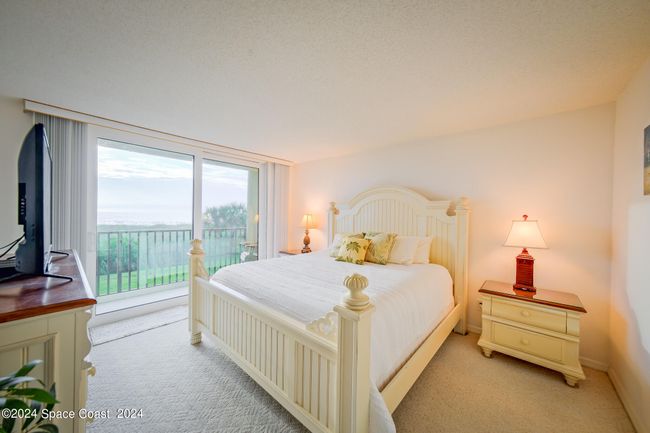 Master Bedroom | Image 10