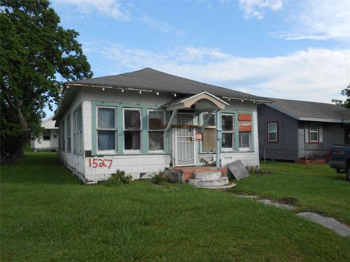 1527 14th St, Port Arthur, TX, 77640-4386 | Card Image