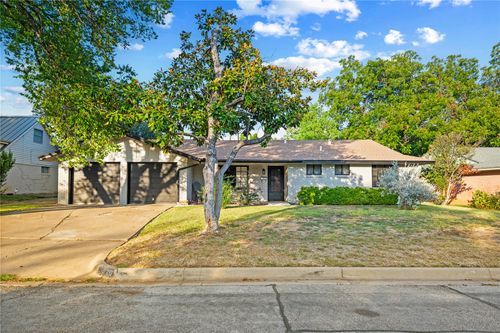 6920 Valhalla Rd, Fort Worth, TX, 76116-9115 | Card Image