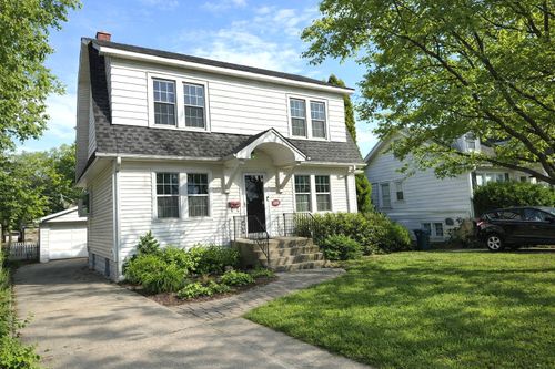 251 S Oakland Grv, Elmhurst, IL, 60126-3053 | Card Image