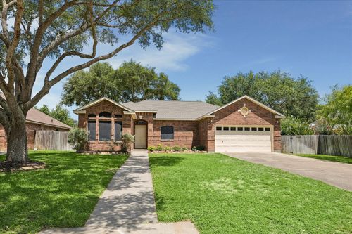 1201 Shadowlake Dr, Sealy, TX, 77474-3121 | Card Image
