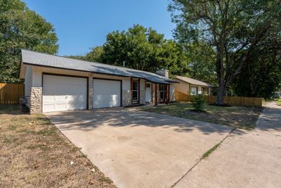 5100 Creek Bend Drive, House other with 3 bedrooms, 2 bathrooms and 2 parking in Austin TX | Image 3