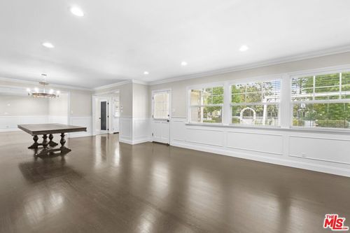 5525 Matilija Ave, Sherman Oaks, CA, 91401 | Card Image