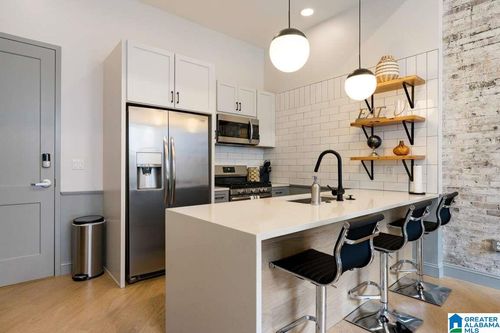 318-2212 Morris Ave, BIRMINGHAM, AL, 35203-4246 | Card Image