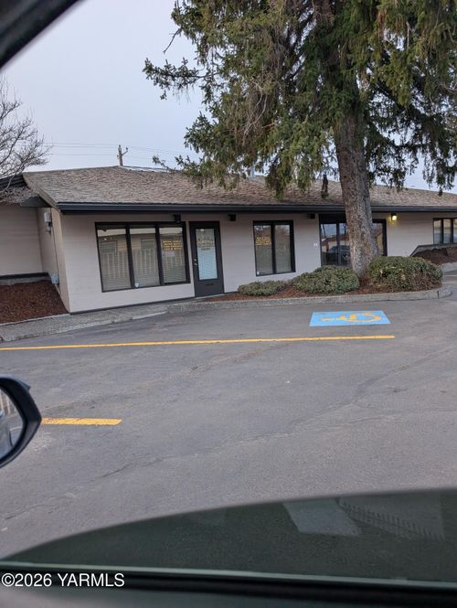 ste-103-701 N 1st St, Yakima, WA, 98901-2296 | Card Image