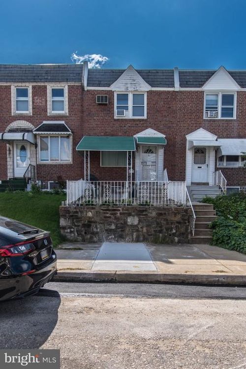 6353 Gillespie St, PHILADELPHIA, PA, 19135-3222 | Card Image
