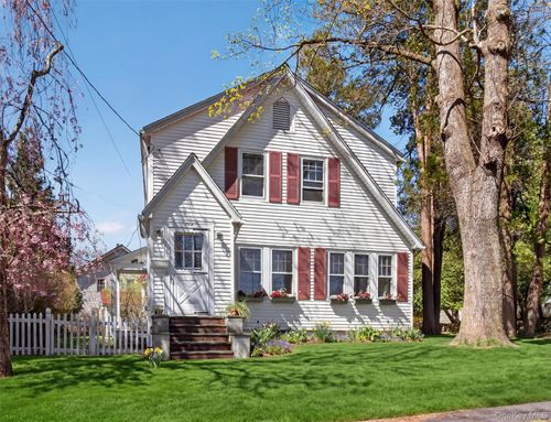 108 Summit Ave, Tappan, NY, 10983-1943 | Card Image