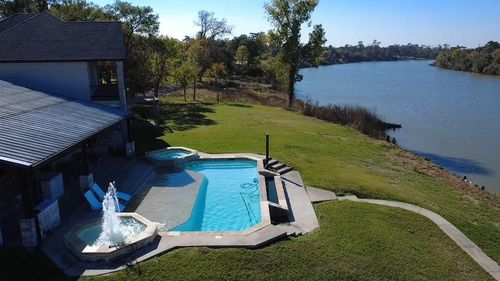 206 Elm St, Highlands, TX, 77562-2522 | Card Image