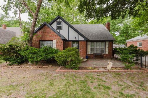 145 N Old Manor, Wichita, KS, 67208 | Card Image