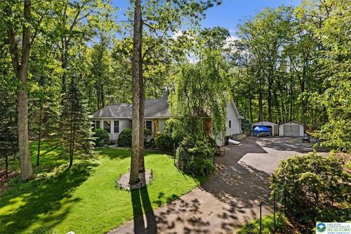 246 Remington Rd, East Stroudsburg, PA, 18301-7771 | Card Image