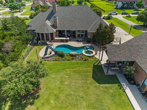 18077 Grandview Dr, Forney, TX, 75126-7135 | Card Image