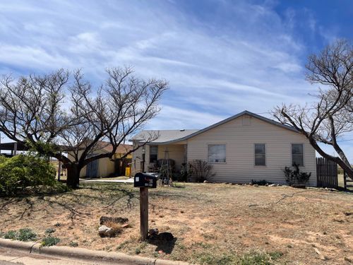 2801 N Paris Ave, Lubbock, TX, 79403-1733 | Card Image