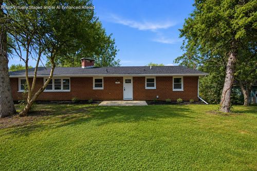 245 Pauline Dr, Valparaiso, IN, 46385-5331 | Card Image