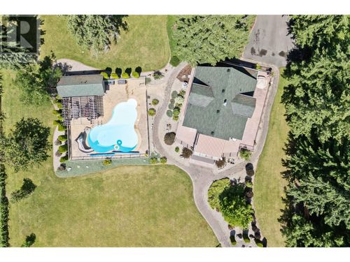 33 Old Town Rd, Sicamous, BC, V0E2V4 | Card Image