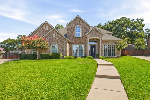 710 Knott Ct, Euless, TX, 76039-5803 | Card Image