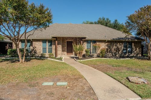2113 Goldenrod Dr, Richardson, TX, 75081-3934 | Card Image