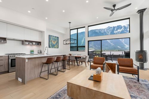 36-4000 Sunstone Way, Pemberton, BC, V0N2L3 | Card Image