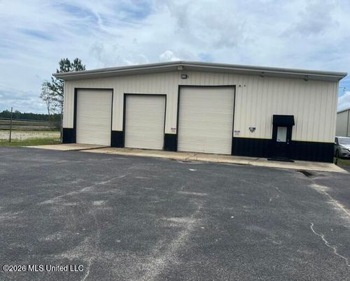 a-12300 Parkers Creek Road, Biloxi, MS, 39532 | Card Image