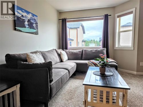 203-200 Black Forest Trail, Invermere, BC, V0A1K2 | Card Image