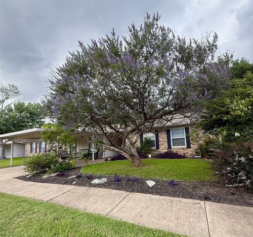 6425 Old Mill Cir, Watauga, TX, 76148-3638 | Card Image