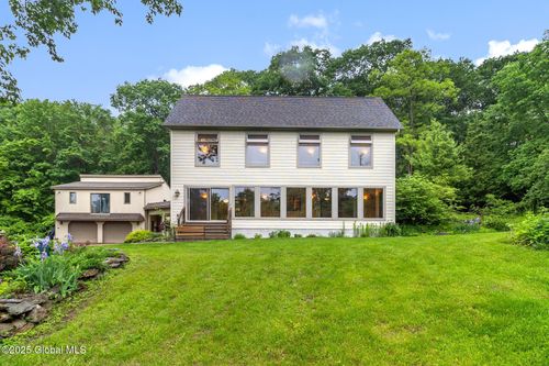 15 Baker Rd, Granville, NY, 12832-3042 | Card Image