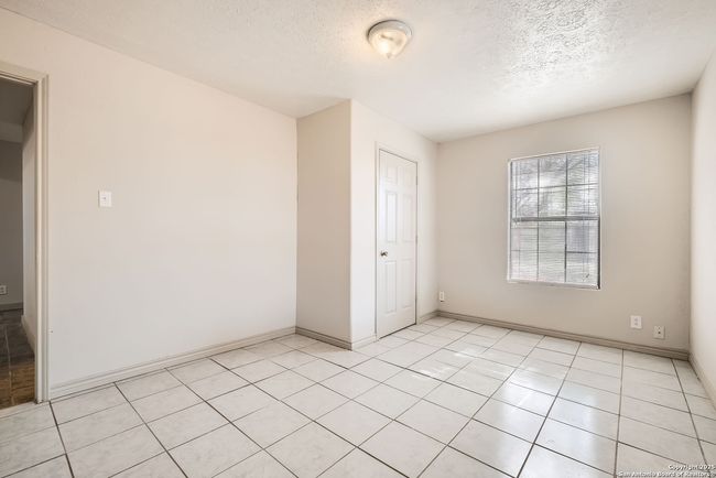 12177 Pearsall Rd, House other with 5 bedrooms, 2 bathrooms and null parking in Atascosa TX | Image 17