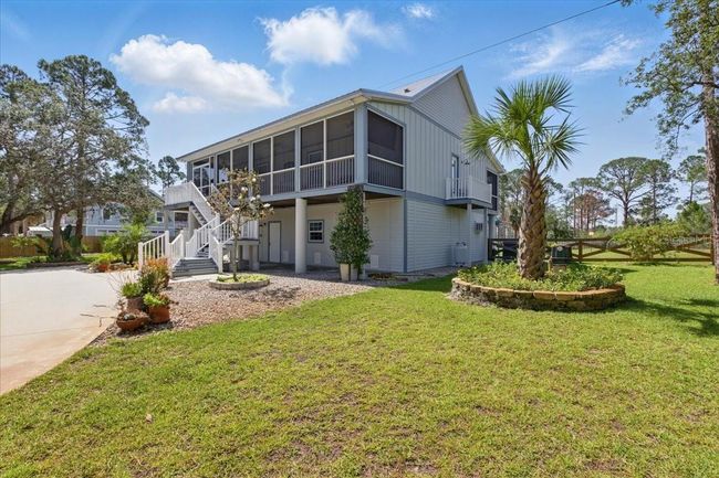 15250 Sw 100 Th Pl, House other with 2 bedrooms, 2 bathrooms and null parking in Cedar Key FL | Image 4