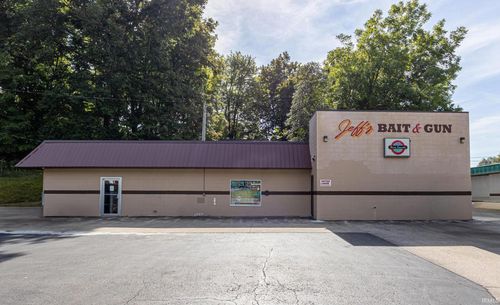 482 2nd Ave, Jasper, IN, 47546-3441 | Card Image