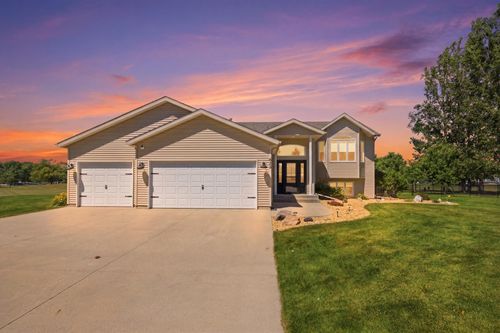 224 Chestnut Dr, Horace, ND, 58047-4005 | Card Image