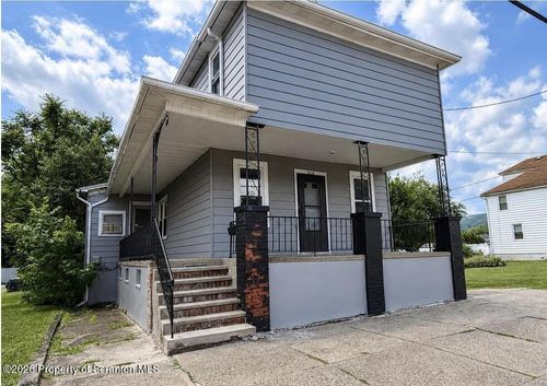 216 Vine St, Old Forge, PA, 18518-1746 | Card Image