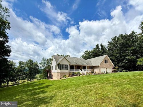 137 Elm St, Franklin, WV, 26807-6610 | Card Image