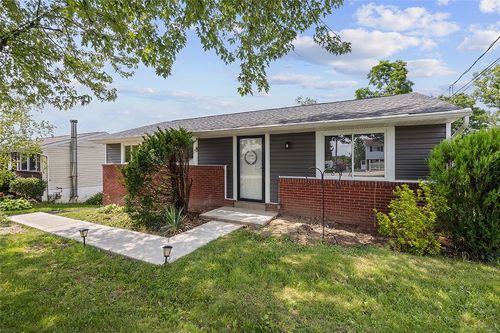 7656 Steubenville Pike, Oakdale, PA, 15071-9336 | Card Image