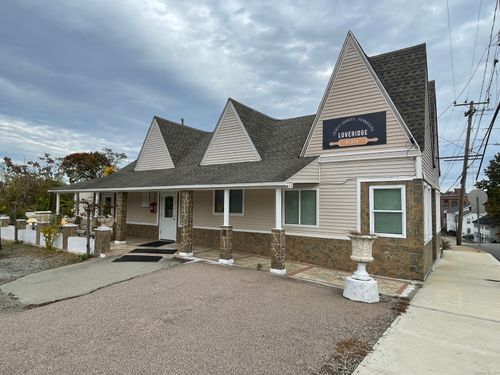 15 Palmer St, Stonington, CT, 06378-1040 | Card Image