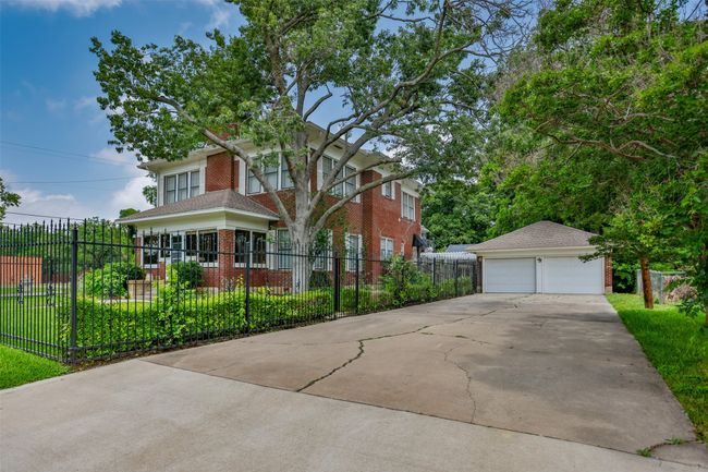 1118 S Lindsay St, House other with 3 bedrooms, 3 bathrooms and null parking in Gainesville TX | Image 7