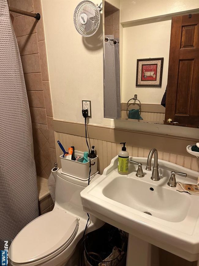 57A Fairview Ave, House other with 6 bedrooms, 2 bathrooms and null parking in Park Ridge NJ | Image 21