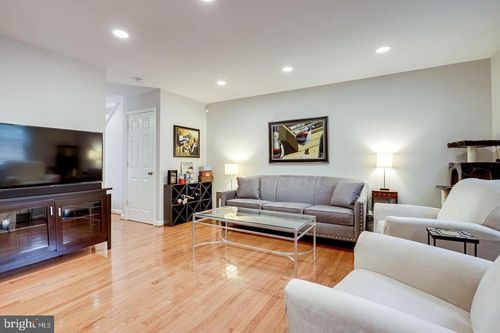 6295 Hillary Ct, ALEXANDRIA, VA, 22315-3440 | Card Image